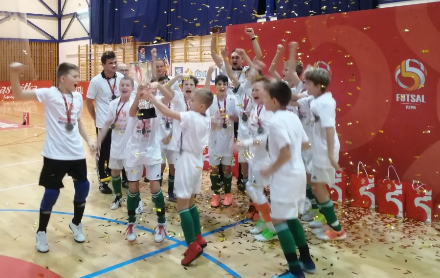 Autokar pełen medali – złoto, srebro i brąz MMP w futsalu U13 przyjechały na Śląsk