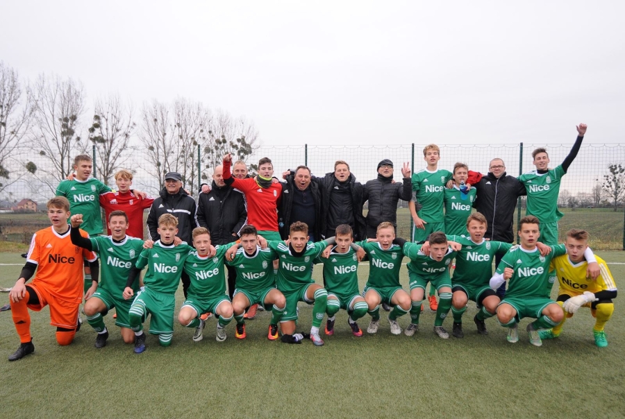 Drużyna Stadionu Śląskiego po wywalczeniu awansu do CLJ U17