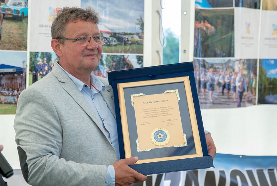 Waldemar Drobny cieszy się, że w nowe 100-lecie LKS Krzyżanowice wchodzi z najmłodszymi